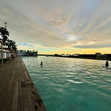Sutera Avenue Kota Kinabalu @ JR Homestay Bagian luar foto