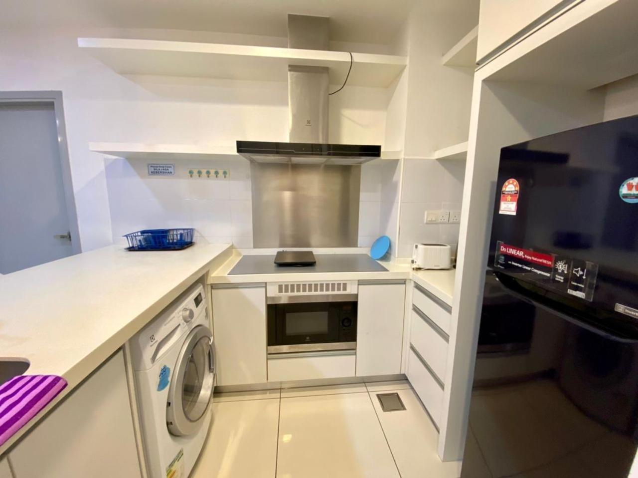 Sutera Avenue Kota Kinabalu @ JR Homestay Bagian luar foto