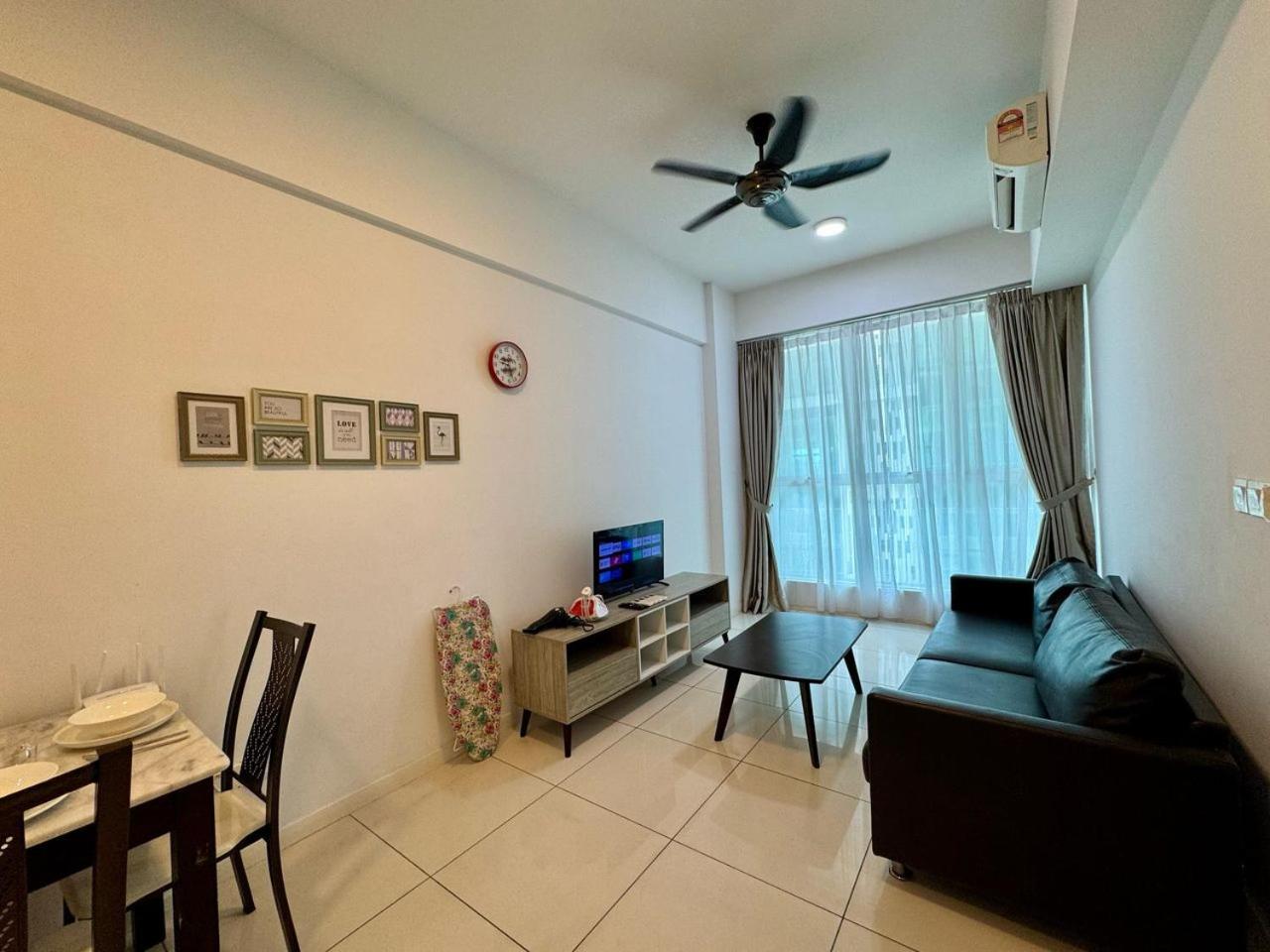 Sutera Avenue Kota Kinabalu @ JR Homestay Bagian luar foto