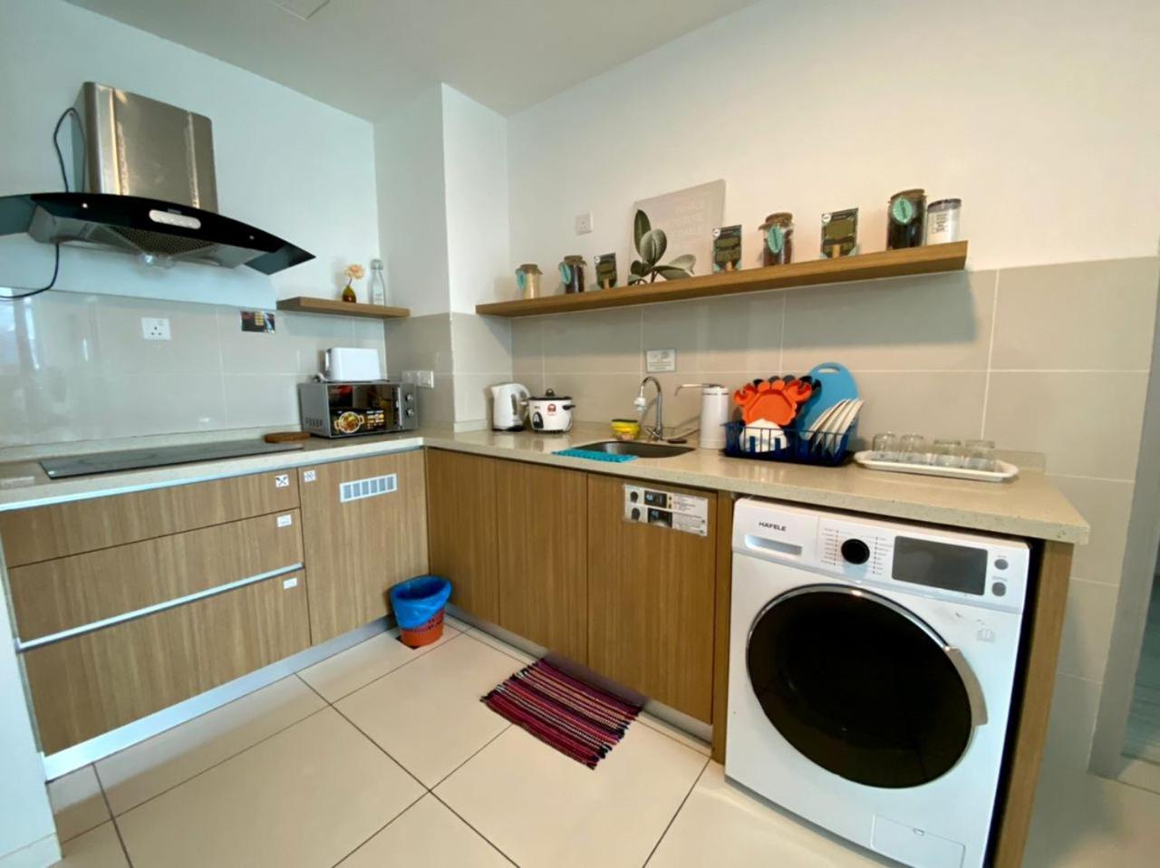 Sutera Avenue Kota Kinabalu @ JR Homestay Bagian luar foto